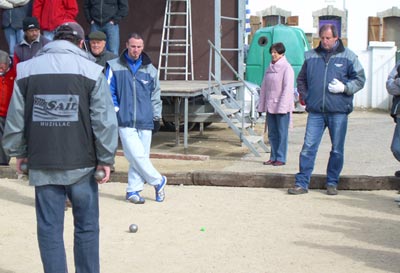 Serent contre Vannes petanque club