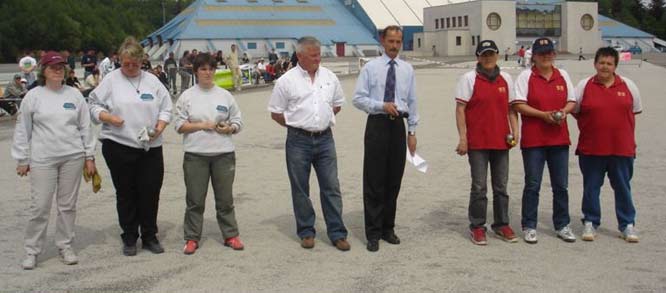 Philippe Stephant pr&eacute;sente les finalistes f&eacute;minines &agrave; Pontivy