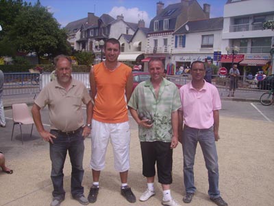 Labb&eacute; P&egrave;re et Fils et Jaffr&eacute; - Vergoz en demi du A