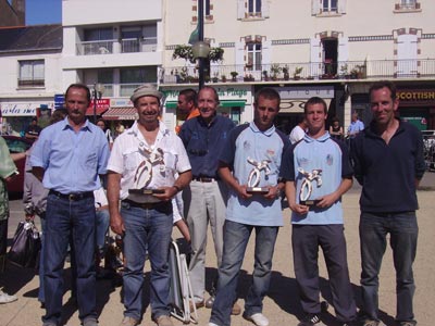 Les vainqueurs et finalistes du Regional B de Quiberon Petanque