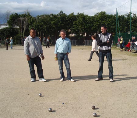 les champions reviennent sur le terrain b&eacute;ni p&eacute;tanque