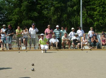 C&eacute;line Fontaine au point au championnat de France de p&eacute;tanque